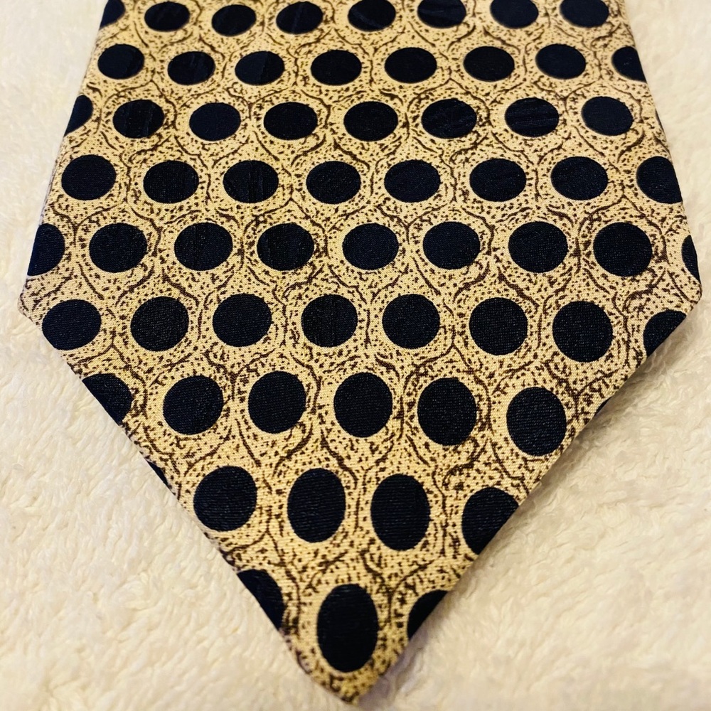 Brand New Super Stylish Tie By ENZO FELINI